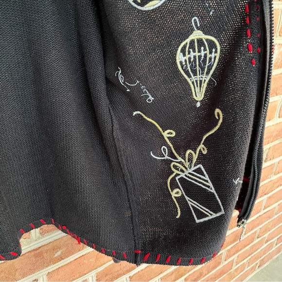 Fun, spirited, merry, happy, holiday sweater, excellent condition size: large/xl - Picture 12 of 13